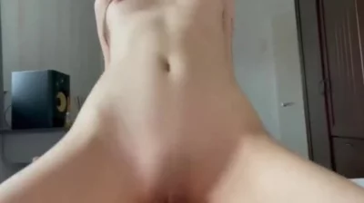 猛插小骚穴 各种姿势猛操